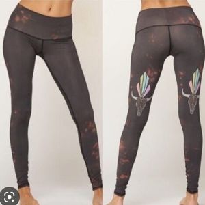 Teeki buffalo princess skull leggings medium M